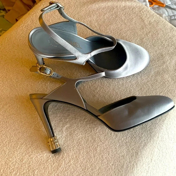 EUC CHANEL grey satin sling back round toe size 38 worn oncecrystals at heel